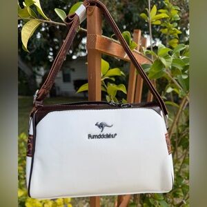 FUMDDAISHU FASHION Soft Leather Crossbody Versatile Boston Bag White and Brown